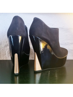 Art Deco High Heels -...