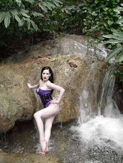 Dita von Teese "Jamaica...